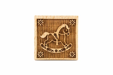KOŃ NA BIEGUNACH - stempel grawerowany do ciasta, rozmiar 55 x 55 mm